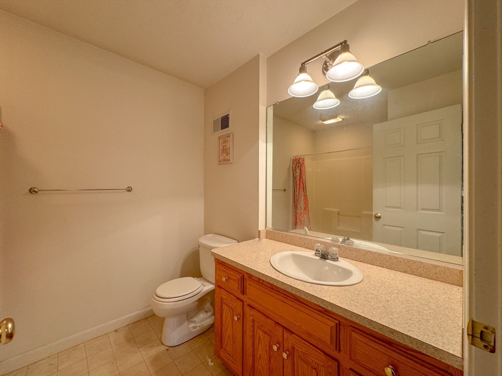 10 Fox Run Road, Unit 10 Blackstone, MA 01504 - Photo 19 of 25 Gallery Image 19