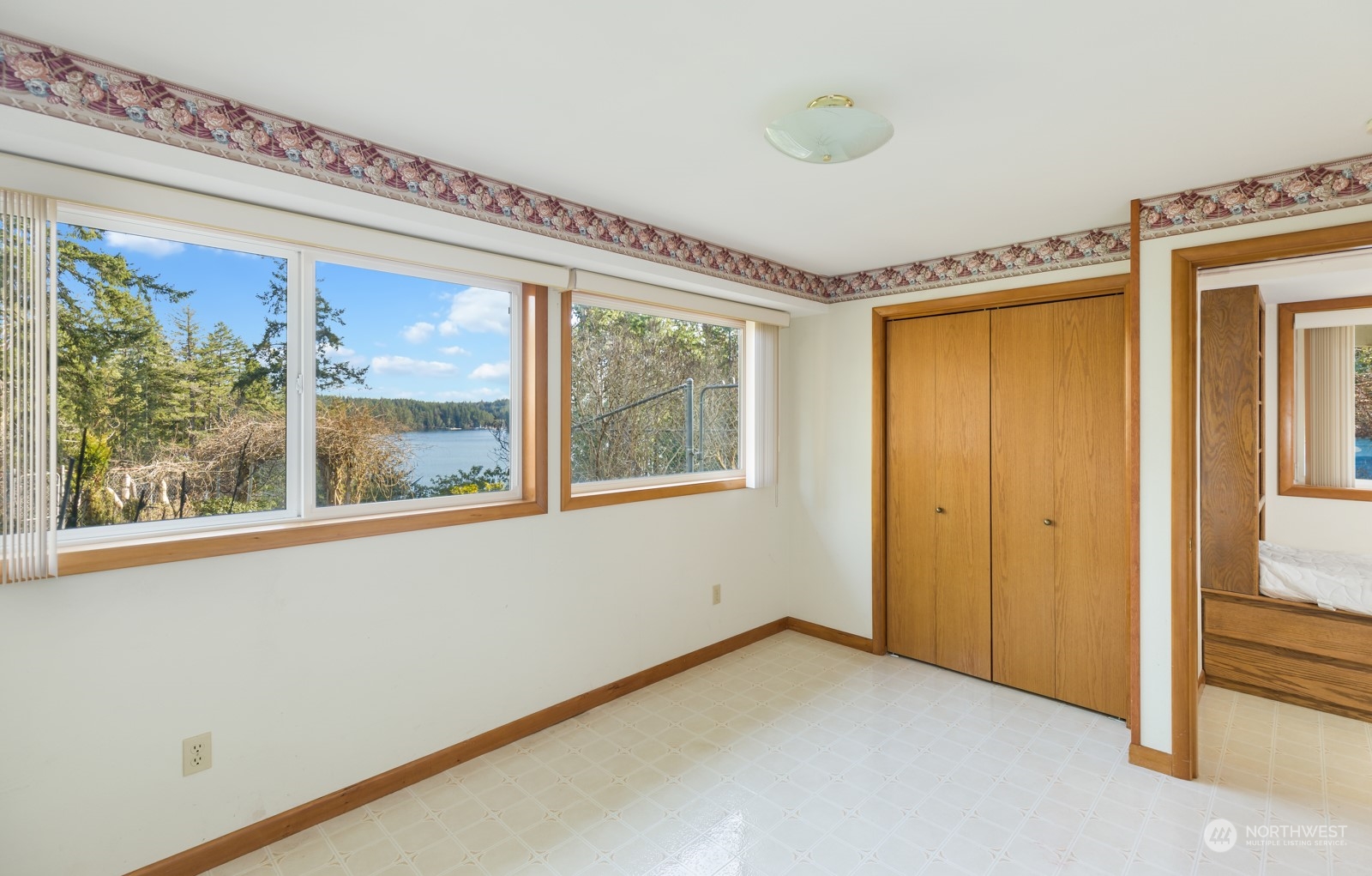 151 East Robbins Road Grapeview, WA 98546 - Photo 19 of 20 Gallery Image 19