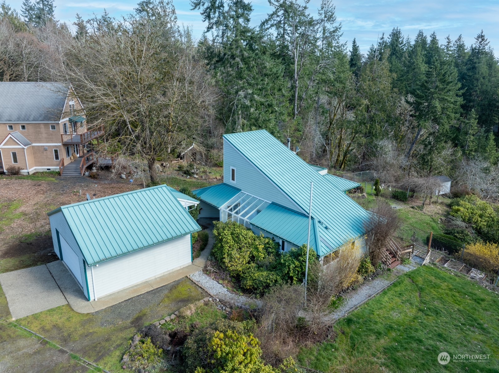 151 East Robbins Road Grapeview, WA 98546 - Photo 4 of 20 Gallery Image 4
