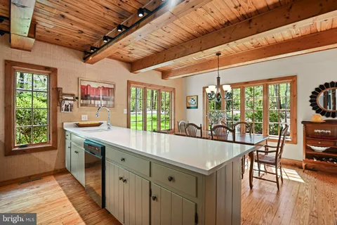 $1,550,000 | 9126 Potomac Ridge Road, Great Falls, VA 22066