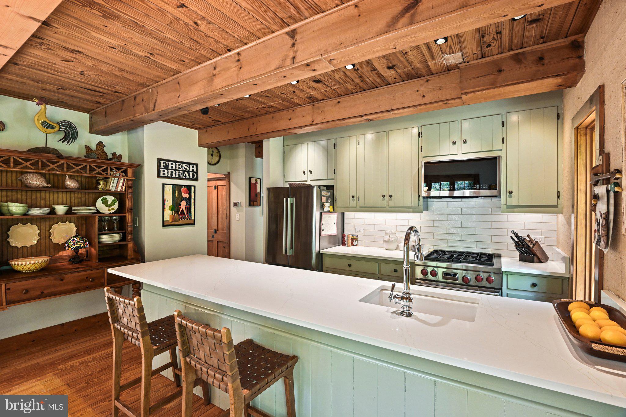 9126 Potomac Ridge Road Great Falls, VA 22066 - Photo 13 of 43