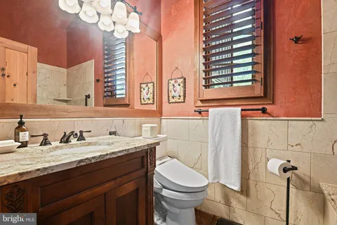 $1,550,000 | 9126 Potomac Ridge Road, Great Falls, VA 22066