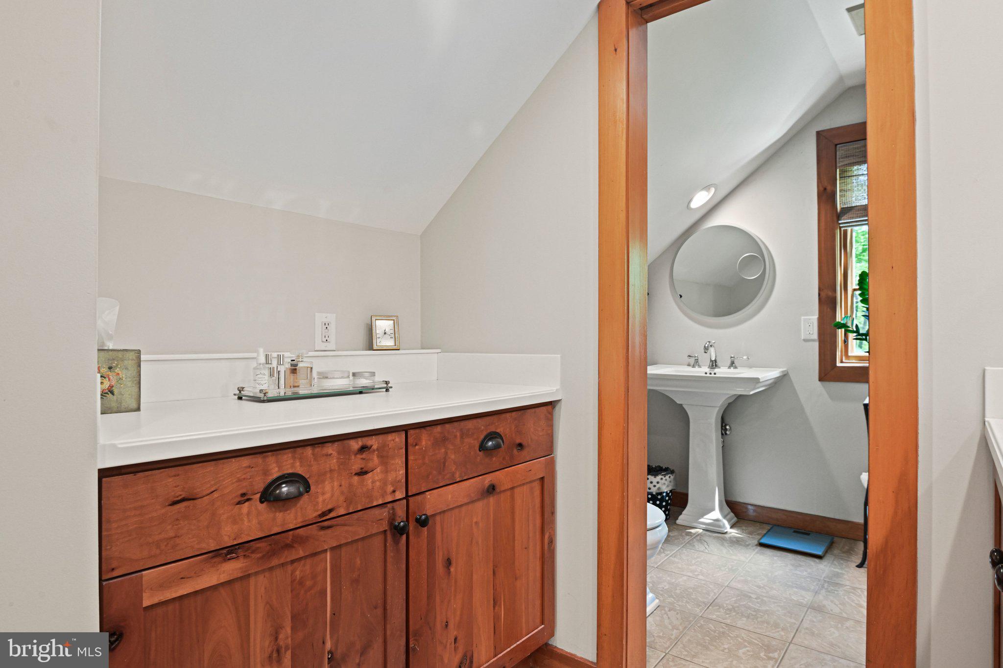 9126 Potomac Ridge Road Great Falls, VA 22066 - Photo 23 of 43