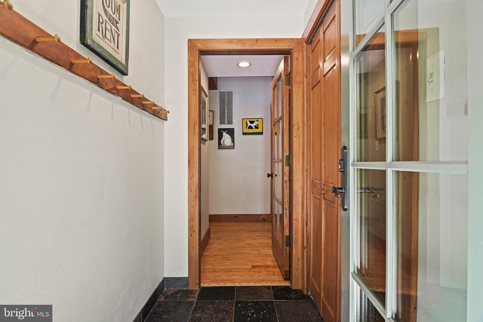 9126 Potomac Ridge Road Great Falls, VA 22066 - Photo 32 of 43