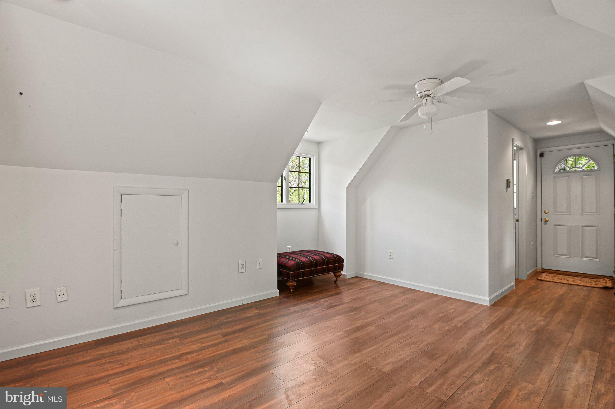 9126 Potomac Ridge Road Great Falls, VA 22066 - Photo 36 of 43