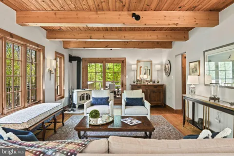 $1,550,000 | 9126 Potomac Ridge Road, Great Falls, VA 22066