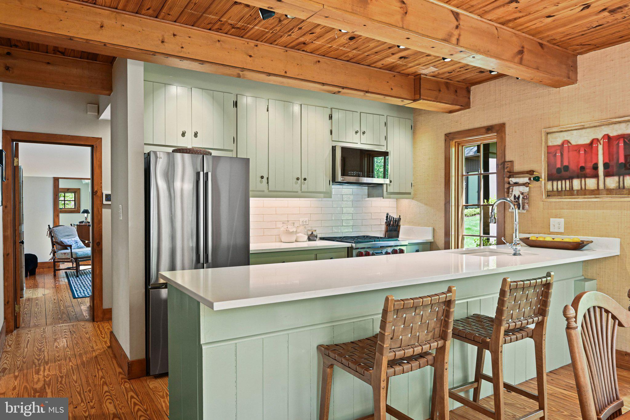 9126 Potomac Ridge Road Great Falls, VA 22066 - Photo 10 of 43