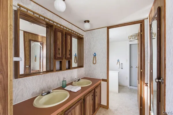 $299,900 | 61 North River Drive, Hastings, NY 13036