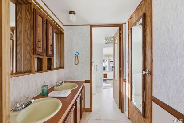 $299,900 | 61 North River Drive, Hastings, NY 13036