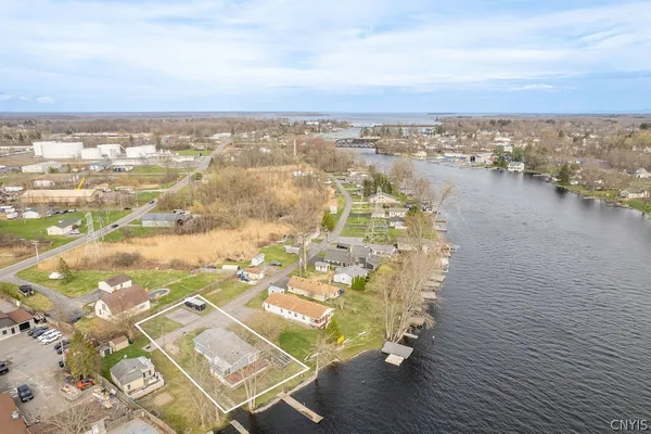 $299,900 | 61 North River Drive, Hastings, NY 13036