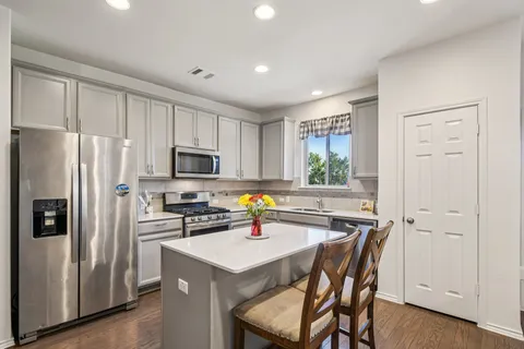 $399,000 | 221 Bonnet Boulevard, Georgetown, TX 78628