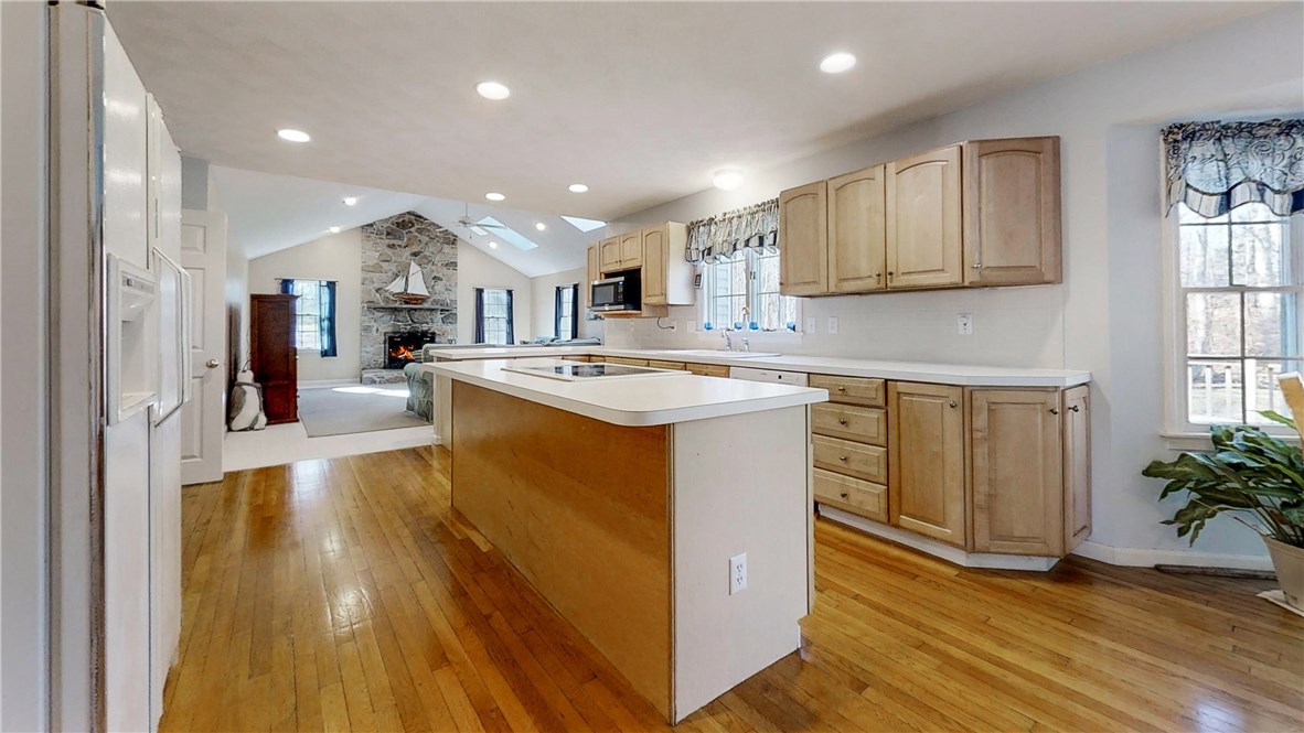 524 Wickham Road North Kingstown, RI 02852 - Photo 11 of 29 Gallery Image 11