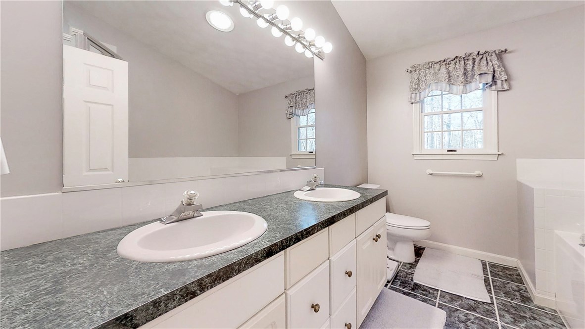 524 Wickham Road North Kingstown, RI 02852 - Photo 25 of 29 Gallery Image 25
