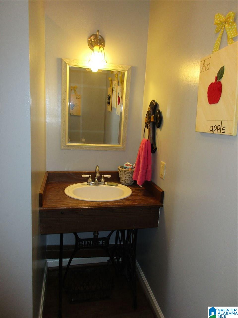 3519 Ashley Road Birmingham, AL 35209 - Photo 34 of 40