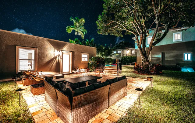 $2,250,000 | 921 Ortega Road, West Palm Beach, FL 33405