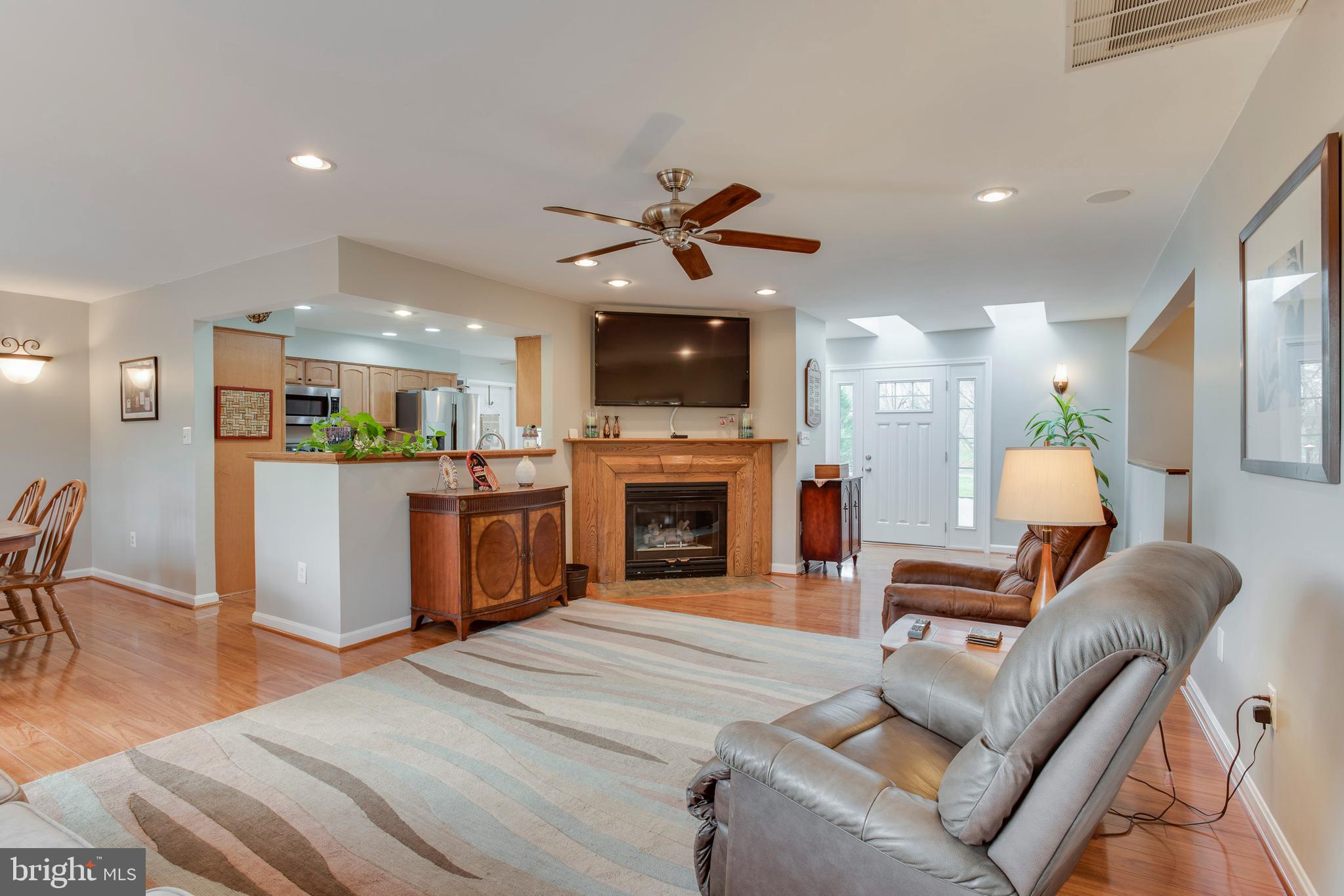 8564 Opal Road Warrenton, VA 20186 - Photo 9 of 42 Another angle of the inviting Living Room