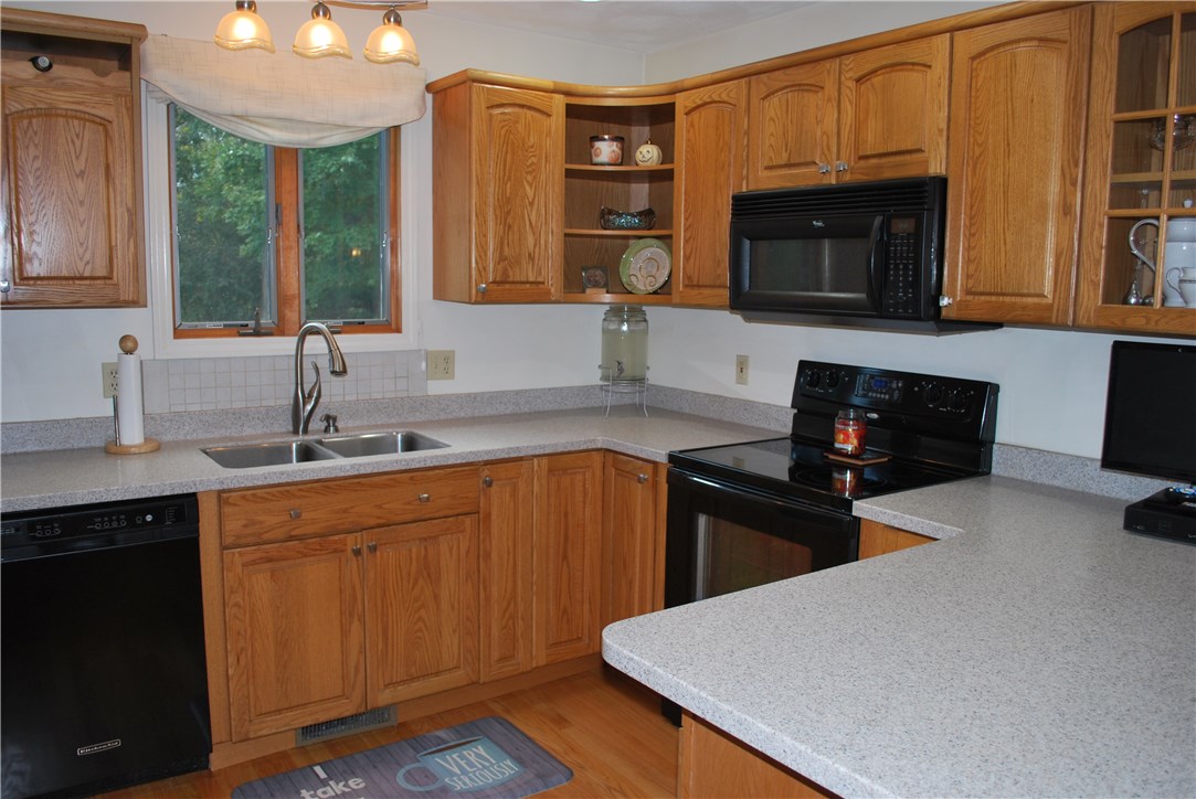 160 Pound Road Cumberland, RI 02864 - Photo 12 of 34