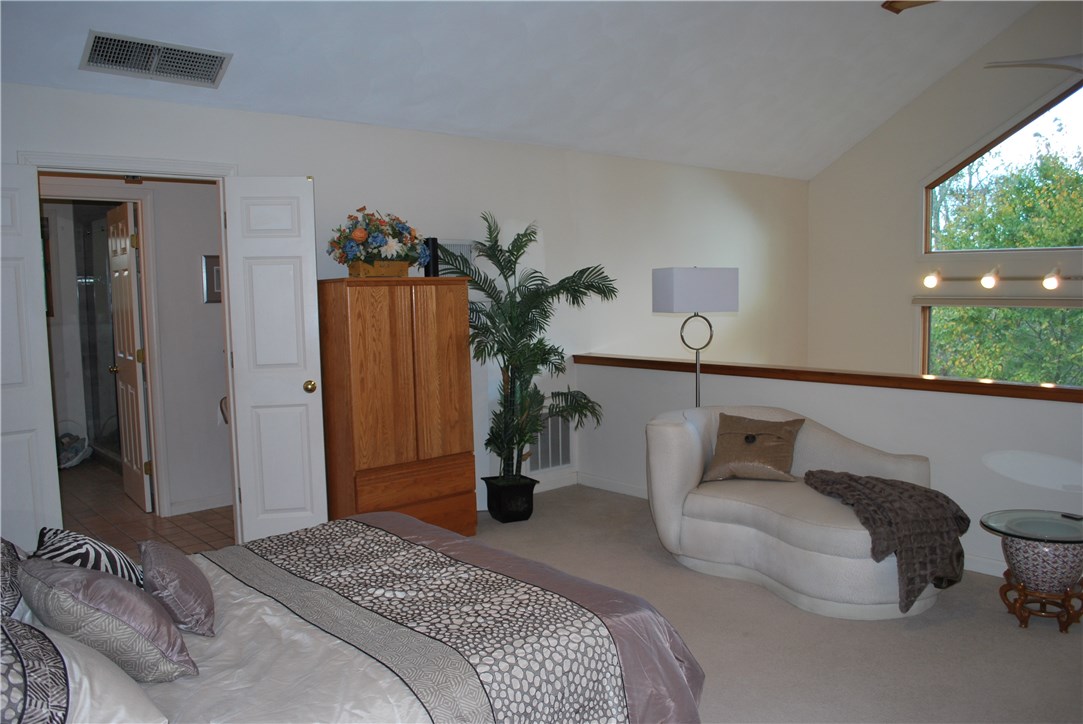 160 Pound Road Cumberland, RI 02864 - Photo 20 of 34
