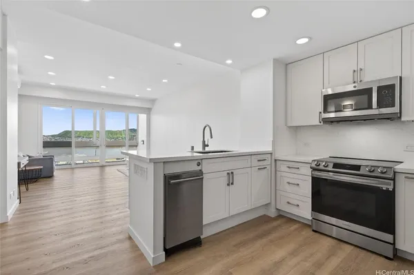 $4,200 | 500 University Avenue, Honolulu, HI 96826