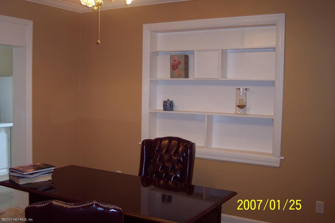 853 Old Hickory Road Jacksonville, FL 32207 - Photo 8 of 11 Study