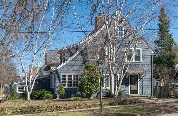 $739,900 | 2557 Chamberlain Avenue, Madison, WI 53705