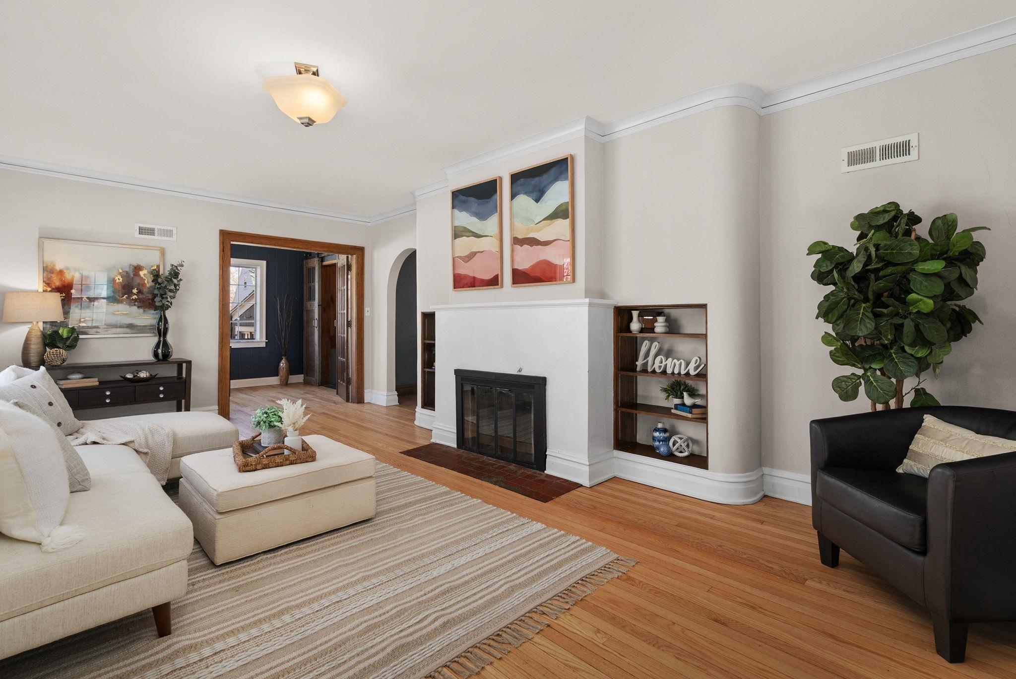 2557 Chamberlain Avenue Madison, WI 53705 - Photo 3 of 35