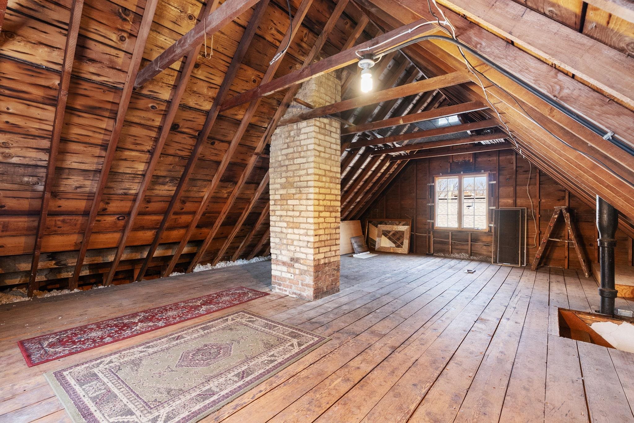 2557 Chamberlain Avenue Madison, WI 53705 - Photo 31 of 35