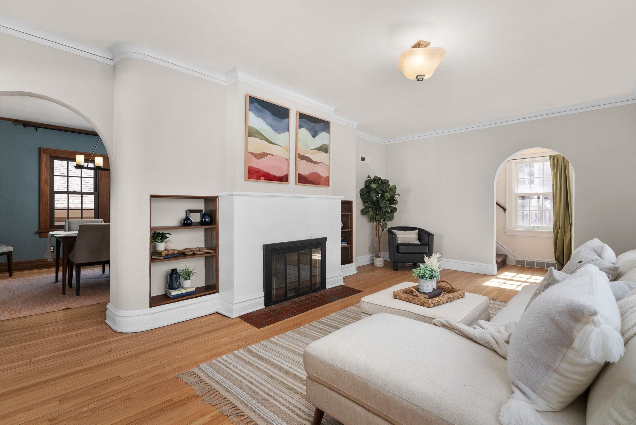 2557 Chamberlain Avenue Madison, WI 53705 - Photo 4 of 35