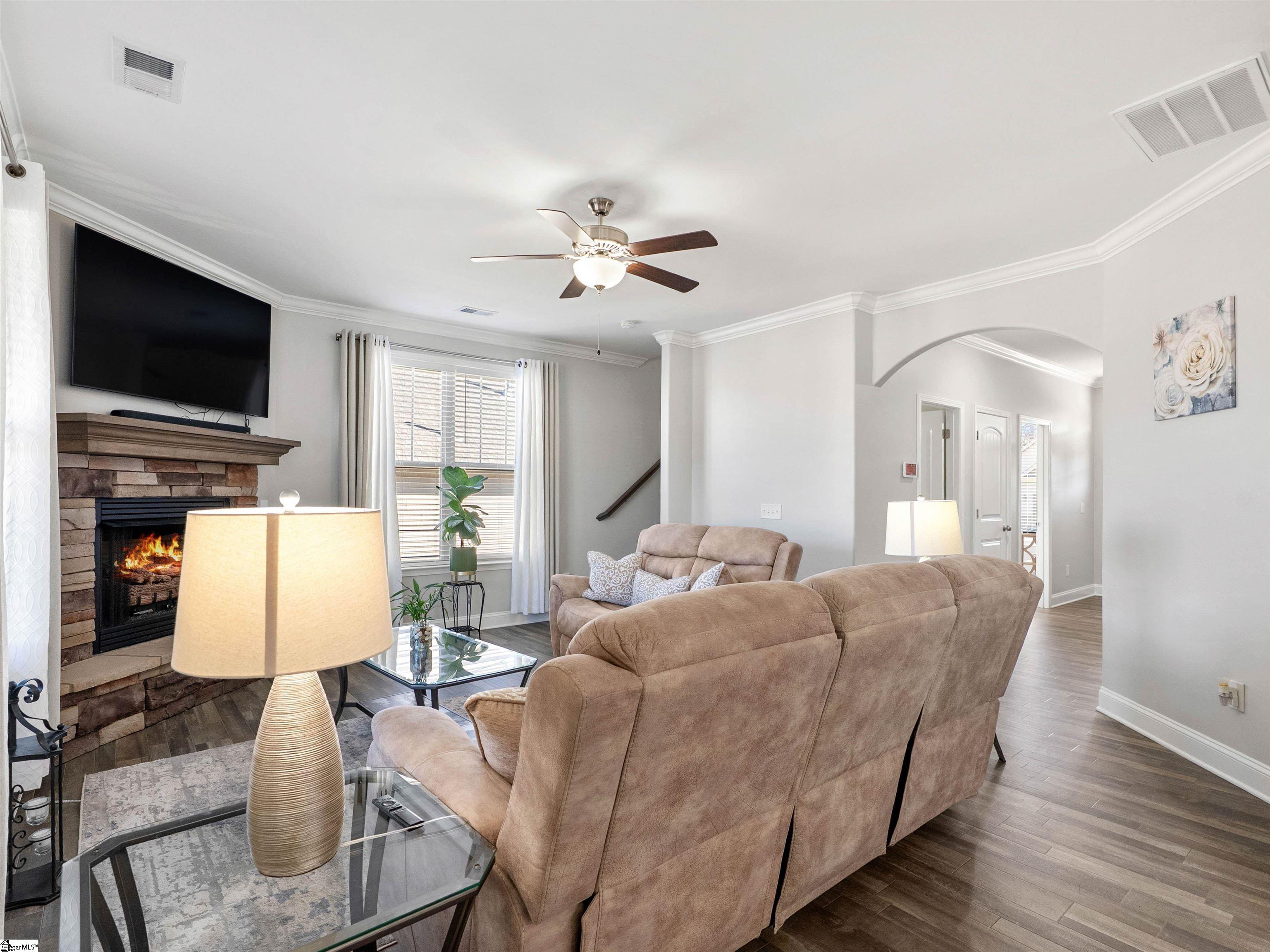 318 Barnhill Court Greenville, SC 29617 - Photo 17 of 47