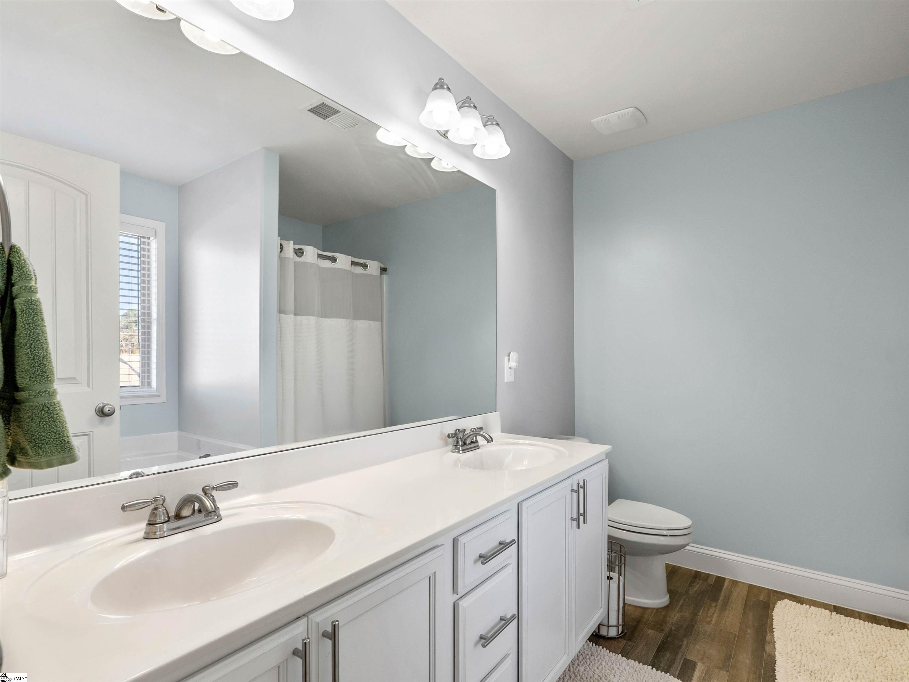 318 Barnhill Court Greenville, SC 29617 - Photo 25 of 47