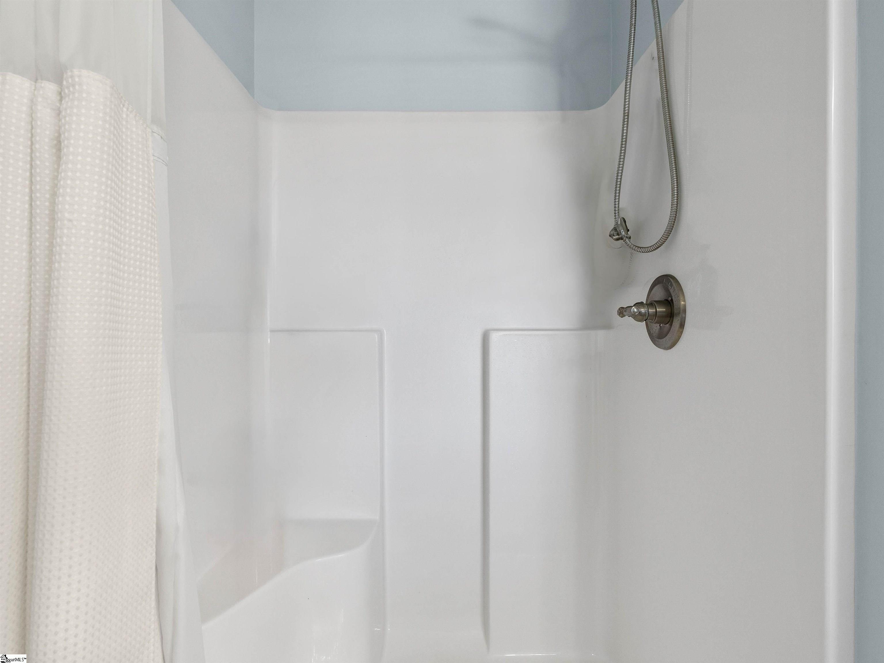 318 Barnhill Court Greenville, SC 29617 - Photo 26 of 47