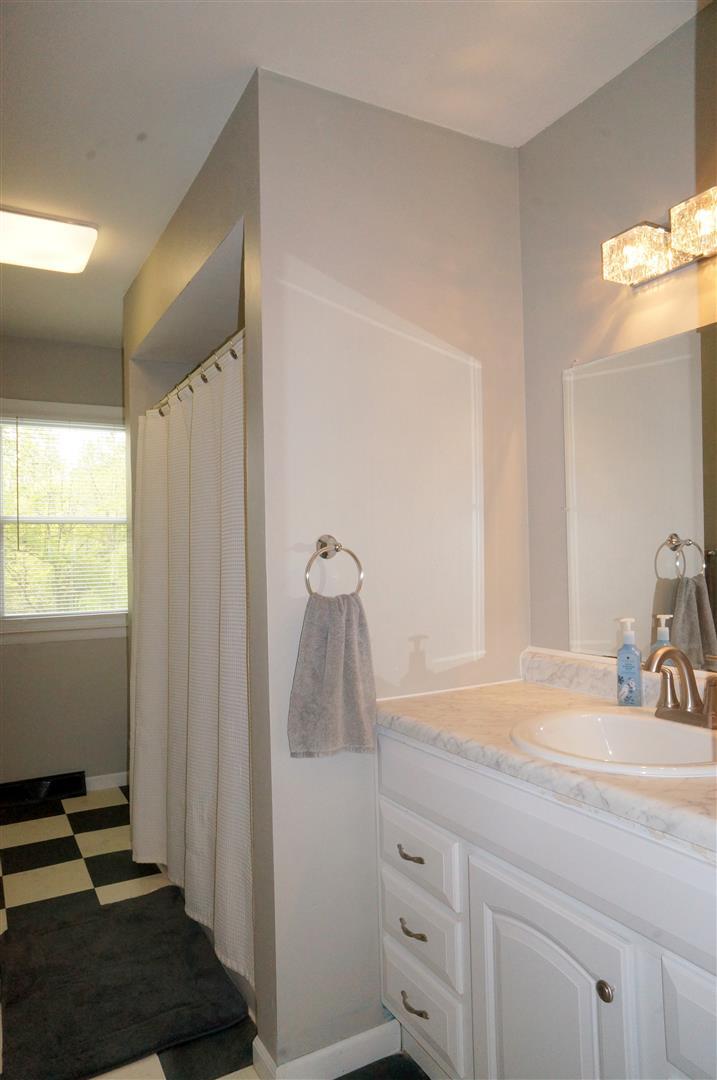 2791 Horton Road Jackson, MI 49203 - Photo 16 of 35 16BATH1 (Large)
