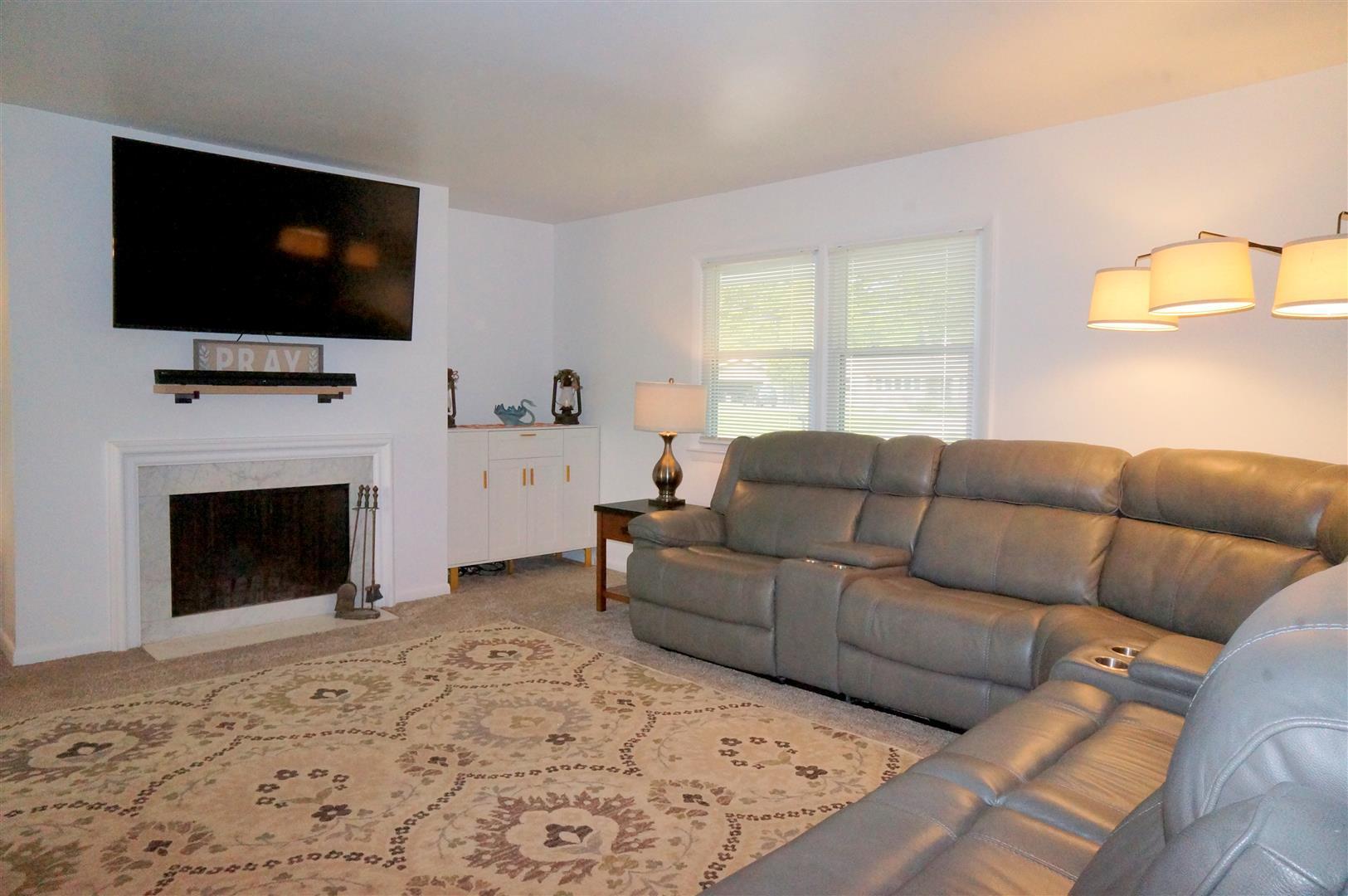 2791 Horton Road Jackson, MI 49203 - Photo 3 of 35 3LR1 (Large)