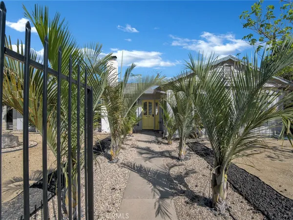 $899,950 | 10020 Mason Avenue, Chatsworth, CA 91311