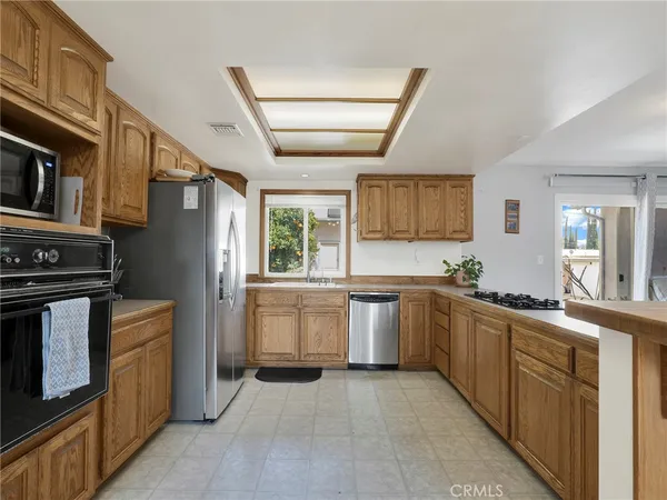 $899,950 | 10020 Mason Avenue, Chatsworth, CA 91311