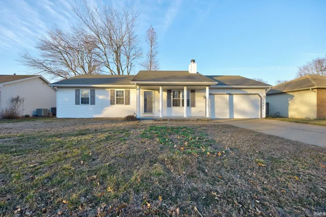 $215,000 | 7504 Pendleton Avenue, Evansville, IN 47715
