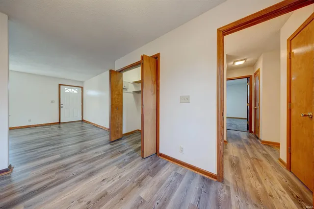 $215,000 | 7504 Pendleton Avenue, Evansville, IN 47715