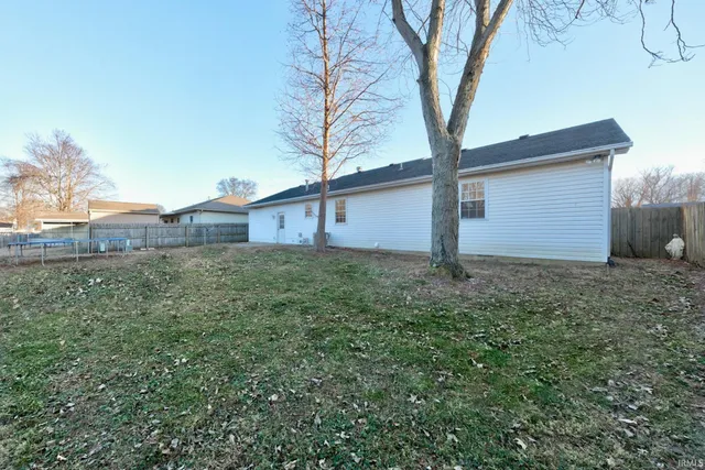 $215,000 | 7504 Pendleton Avenue, Evansville, IN 47715
