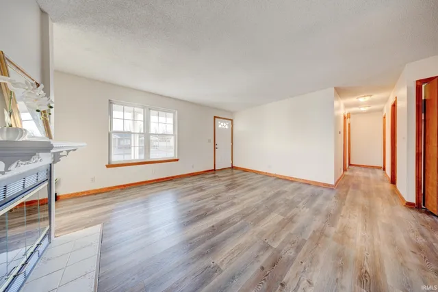 $215,000 | 7504 Pendleton Avenue, Evansville, IN 47715