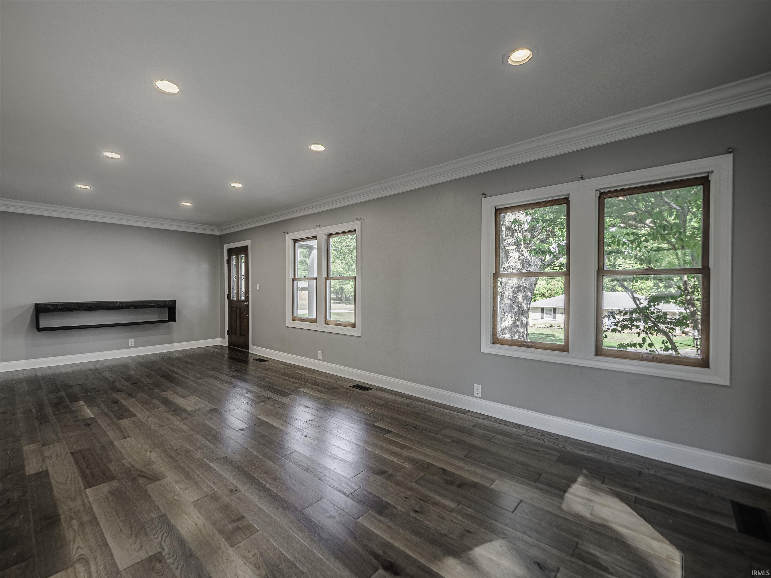 2722 North Red Bank Road Evansville, IN 47720 - Photo 5 of 36 Gallery Image 5