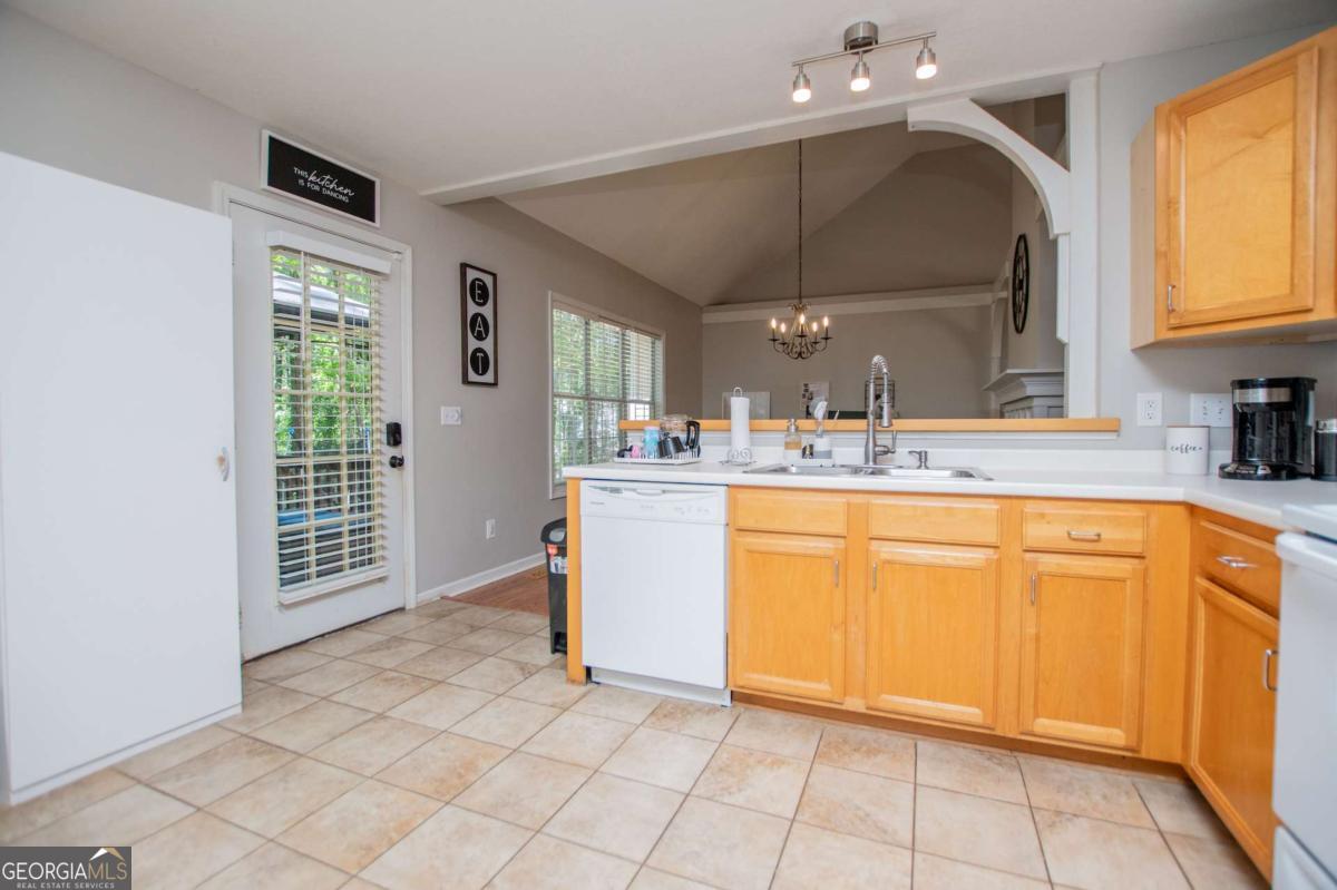 2421 Burnside Place Villa Rica, GA 30180 - Photo 18 of 59