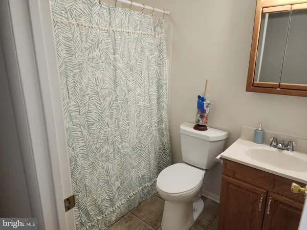 $1,189 | 76 Lark Circle, York, PA 17404