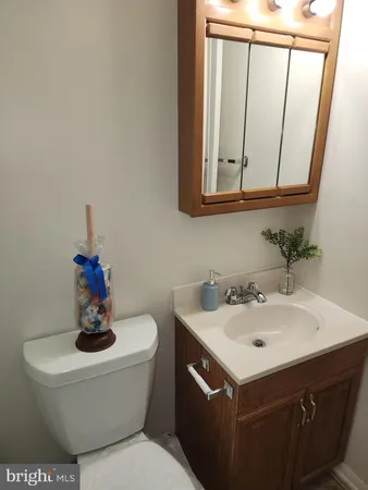 $1,189 | 76 Lark Circle, York, PA 17404