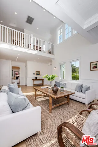 $4,095,000 | 4402 Ledge Avenue, Toluca Lake, CA 91602