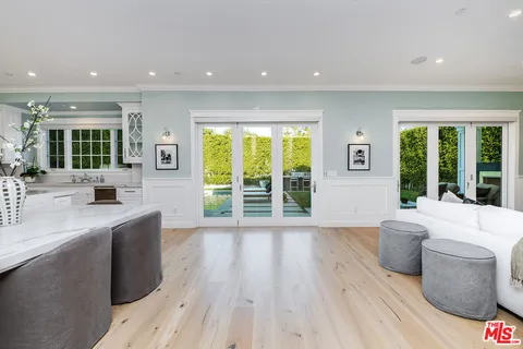 $4,095,000 | 4402 Ledge Avenue, Toluca Lake, CA 91602