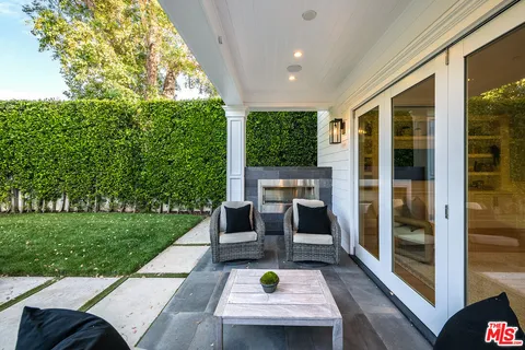 $4,095,000 | 4402 Ledge Avenue, Toluca Lake, CA 91602