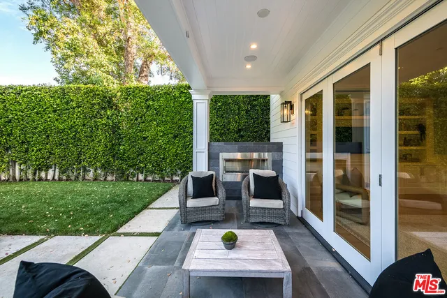 $4,095,000 | 4402 Ledge Avenue, Toluca Lake, CA 91602