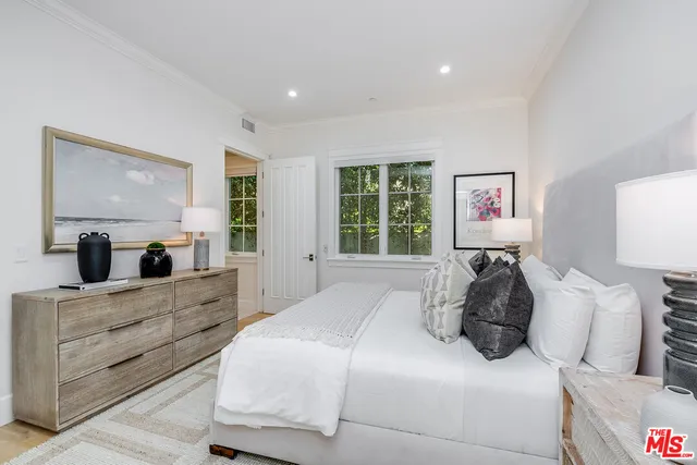 $4,095,000 | 4402 Ledge Avenue, Toluca Lake, CA 91602