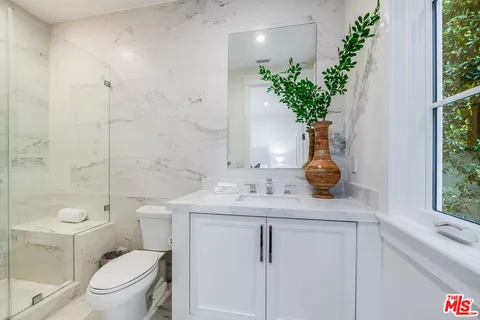 $4,095,000 | 4402 Ledge Avenue, Toluca Lake, CA 91602