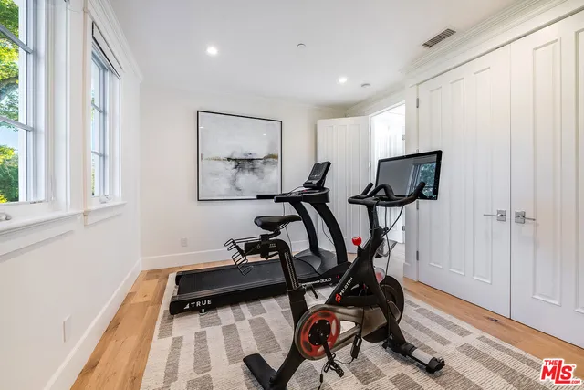 $4,095,000 | 4402 Ledge Avenue, Toluca Lake, CA 91602